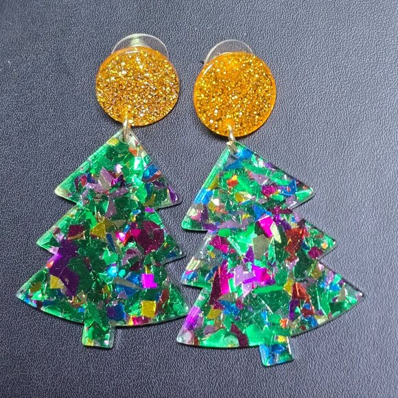 2/$15 Glittery Christmas Tree Earrings (NWOT) - Picture 3 of 4